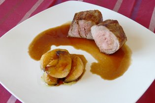 solomillo de cerdo con manzana Solomillo de cerdo con manzana