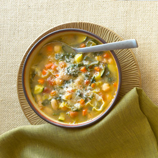 menestra verduras Menestra con marisco con salsa americana