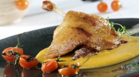 pato confitado asado manzana Pato confitado asado con manzana