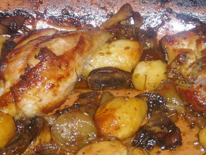 pollo con setas Pollo con setas y caracoles