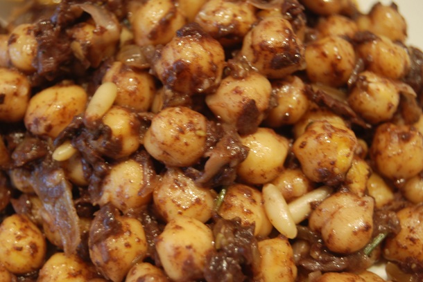 garbanzos pinones Garbanzos con piñones