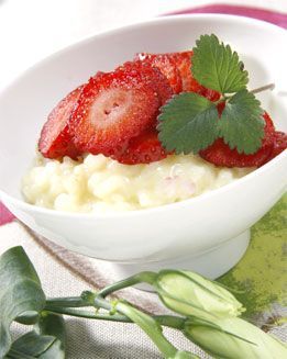 Arroz con leche y fresas Arroz con leche y fresas