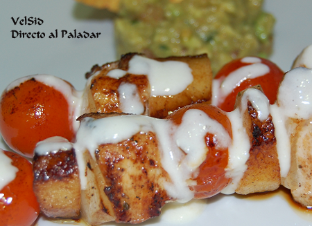 brochetas pollo salsa manzana Brocheta de pollo con crema de manzana